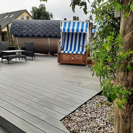 Landhotel Ostseetraum & Fewo Rostock Eksteriør billede