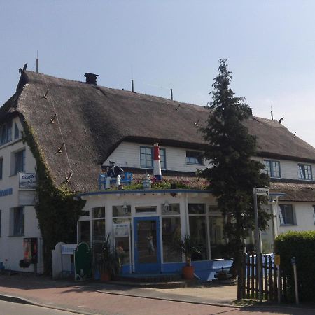 Landhotel Ostseetraum & Fewo Rostock Eksteriør billede